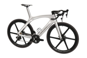 CarbonWorks-B1-Baldiso-white-black-FD-Titanium-design-roadbike-frame V2