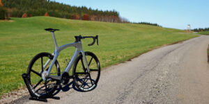 CarbonWorks-B1-frame-Baldiso-web-silver-design-roadbike-frame