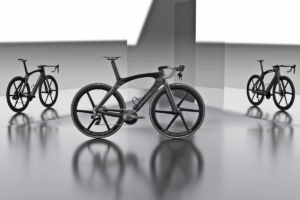 Baldiso-One-Aero-lightweight-roadbike-frame-by-CarbonWorks-BikeAhead-mobile